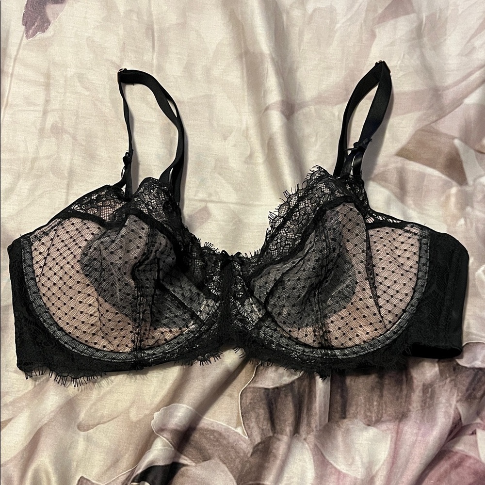 Victoria's Secret Black Lace Sheer Underwire Bra sz 36D demi lace